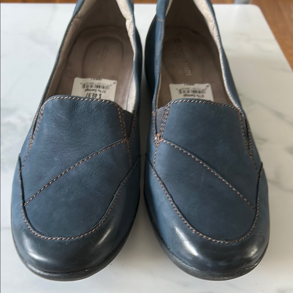 SOUL Naturalizer Blue Leather Slip-On Loafers